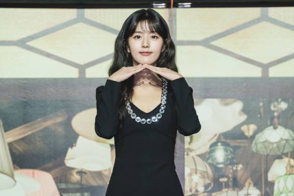 「照明店の客人たち」制作レポ到着　イ・ジョンウンに感謝のシン・ウンス「うちのお母さんは最高です」