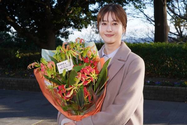 松本若菜「美羽に引っ張ってもらって…」田中圭＆深澤辰哉もクランクアップ「わたしの宝物」