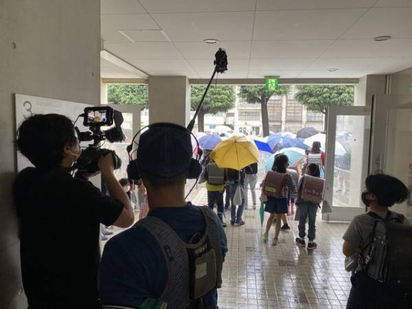 日本の公立小学校に密着『小学校～それは小さな社会～』メイキング映像