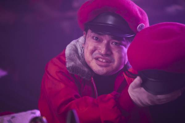 「可愛くて最強」「ギャップが好き」佐藤健“白血球”、松本若菜“マクロファージ”…読者が選ぶ実写『はたらく細胞』人気キャラ