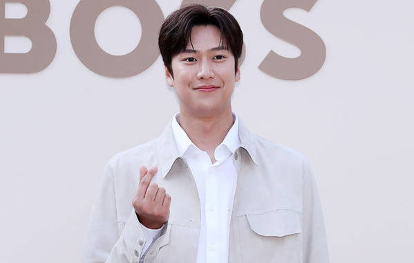 ナ・イヌ、「初恋DOGs」で日本ドラマ初出演　“部長”から“御曹司”へ人懐っこく転身？