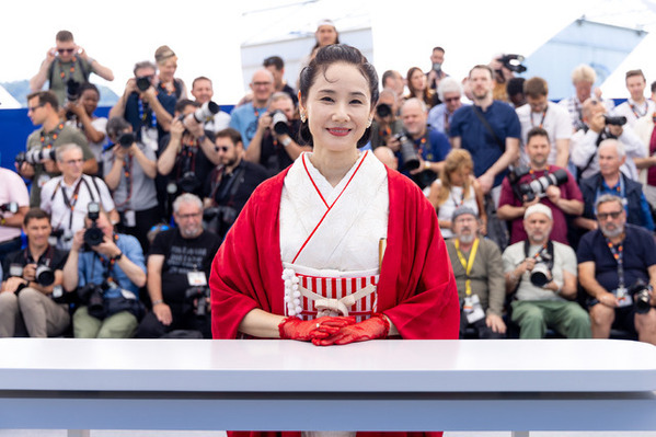 広瀬すず、10年ぶりのカンヌ「今回は思う存分楽しみながら浸りたい」『遠い山なみの光』ワールドプレミア