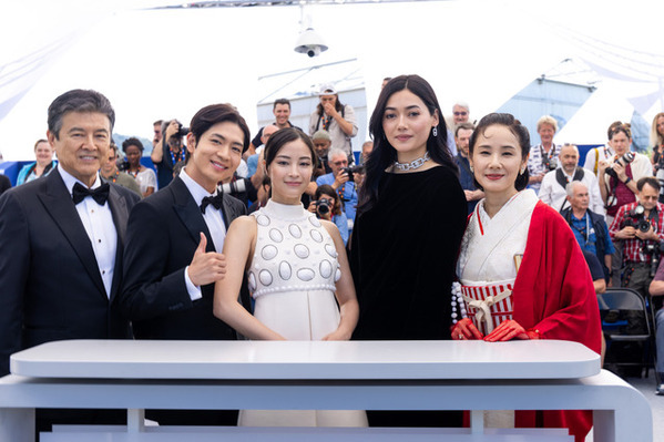 広瀬すず、10年ぶりのカンヌ「今回は思う存分楽しみながら浸りたい」『遠い山なみの光』ワールドプレミア