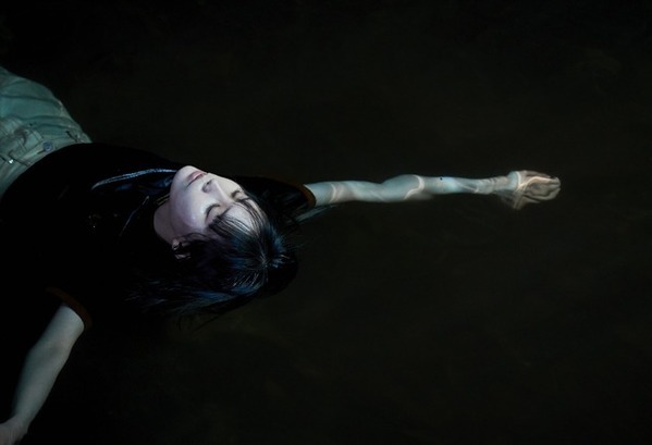 井樫彩監督が南沙良＆馬場ふみかの演技を絶賛『愛されなくても別に』