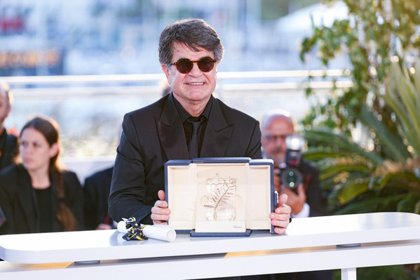 カンヌ国際映画祭閉幕 パルムドールはイランのジャファール・パナヒ監督作『It Was Just an Accident』