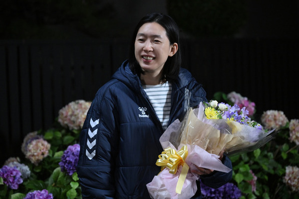 多部未華子＆江口のりこ＆ディーン・フジオカら「対岸の家事」クランクアップ