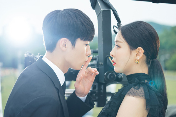 イ・ジェウク「還魂」から「呑金／タングム」へ…魅惑的なギャップと進化が止まらない