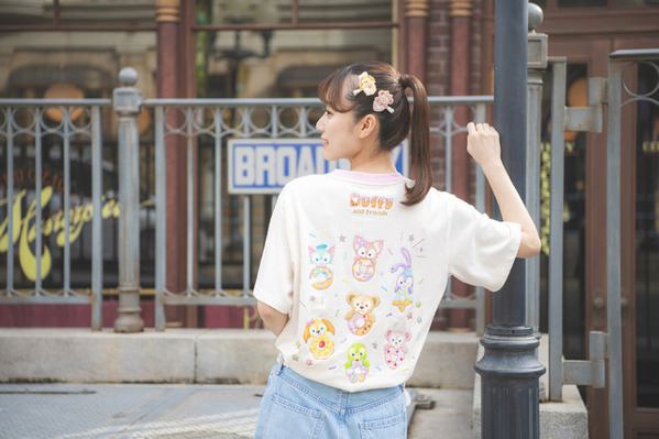 【ディズニー】ドーナツに抱きついているダッフィー＆フレンズがかわいすぎ！「ダッフィー＆フレンズのフィルド・ウィズ・ジョイ！」SPグッズ