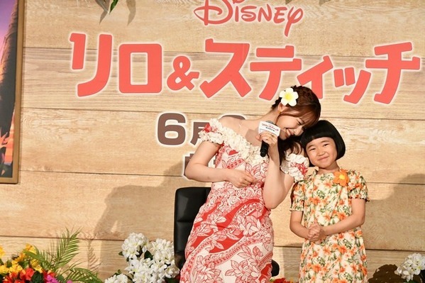 『リロ＆スティッチ』山寺宏一「ハンカチください」、MOMONA＆永尾柚乃が披露「アロハ・オエ」に号泣