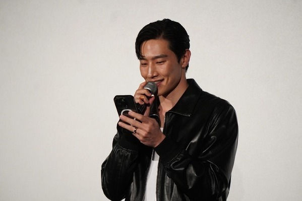 上白石萌音がMC挑戦で客席驚き！ 韓国映画『ラブ・イン・ザ・ビッグシティ』プレミア上映会