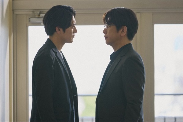 「良すぎる」「萌え」及川光博“桐石”の姿に様々な声上がる…間宮祥太朗主演「イグナイト」第8話