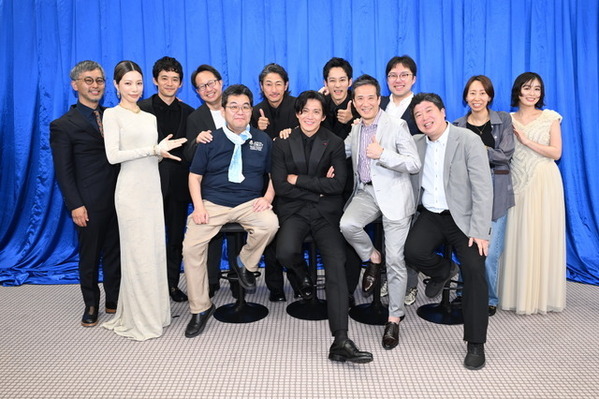 小栗旬＆松坂桃李らキャスト×実際のヒーローたちが再会『フロントライン』特別映像