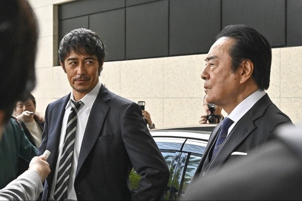 「続編を期待！」「待ってます」寺西拓人“怪しい男”の登場に期待の声上がる…「キャスター」最終話