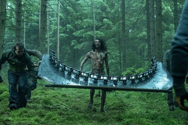 父子が巨大な感染者と遭遇『28年後...』本編映像＆iPhone撮影メイキング写真