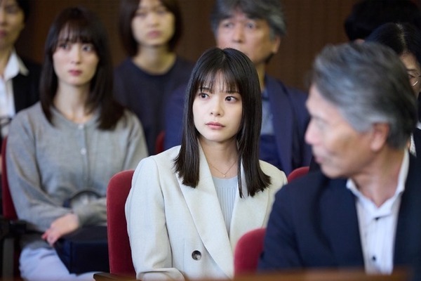 岸井ゆきの“万琴”が法廷で犯人の心の闇を知る…「恋は闇」Huluオリジナルストーリー第2話配信開始