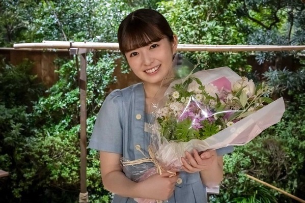 森カンナ＆咲妃みゆら、芳根京子“なつ美”の家族クランクアップ「波うららかに、めおと日和」