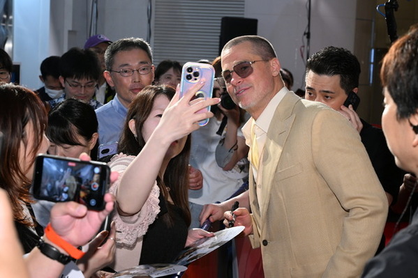 ブラッド・ピット、“空のアクション”は「トムに任せます！僕は陸が好き」『F1／エフワン』舞台挨拶