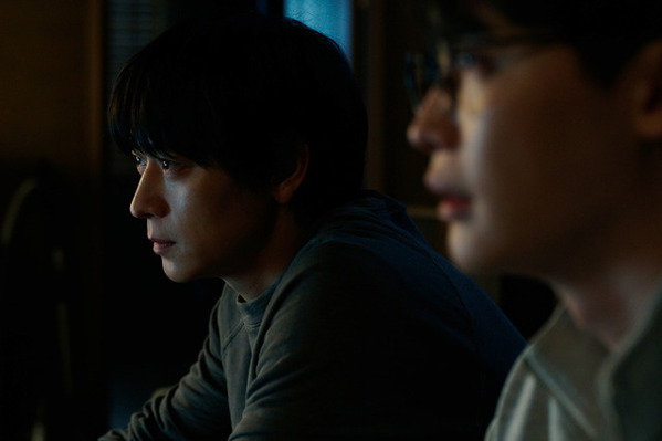 『プロット 殺人設計者』監督が明かす、カン・ドンウォン＆イ・ジョンソクの撮影秘話