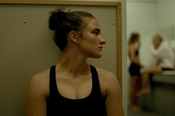 「なぜ沈黙するのか耳を傾けて」テニスコーチが指導停止に…『ジュリーは沈黙したままで』