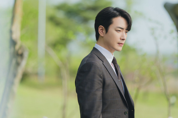 ハン・ジミン×イ・ジュニョク主演で世界123か国で1位に「わたしの完璧な秘書」リリース