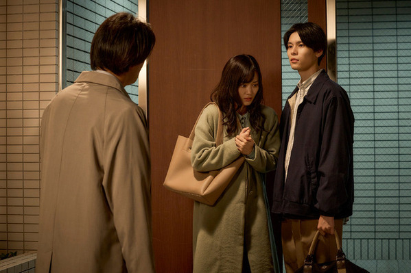 山下美月＆萩原利久のインタビュー映像公開「殺した夫が帰ってきました」