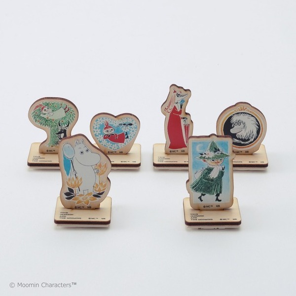 ムーミンのぬいぐるみや巾着も！「トーベとムーミン展」オリジナルグッズ＆コラボカフェ
