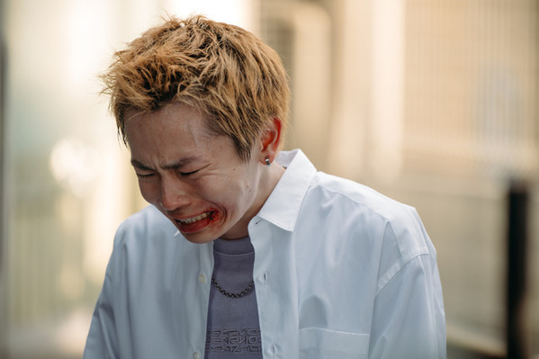 北村匠海＆林裕太＆綾野剛『愚か者の身分』危うさ捉えた場面写真