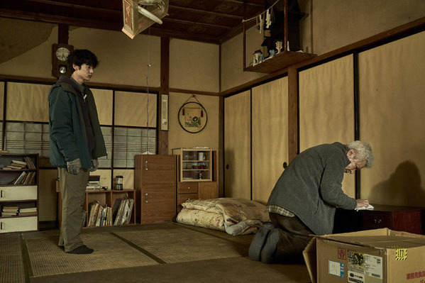 「描かれていないその背景をしっかり持ちつつ」小林虎之介“ボランティアの青年”の場面写真『生きがい IKIGAI』