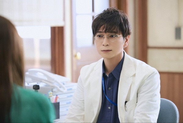 「救われる人が沢山いるだろうな」「ハンカチ要る」松本潤“徳重”の温かい姿に絶賛の声上がる…「19番目のカルテ」1話