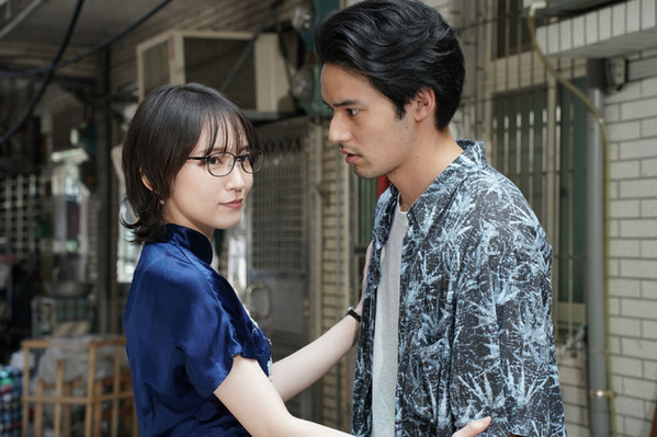 吉岡里帆『九龍ジェネリックロマンス』で1人2役を演じ分け「その場で生まれる本当の感情を大切にしながら」