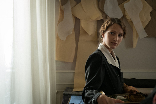 瑞々しい才能から目が離せない！『パルテノペ』『美しい夏』ほか、自由をめぐるサマームービーの新星たち