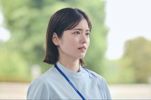 「泣きました」「素敵なシーン」小芝風花＆仲里依紗「19番目のカルテ」で再共演