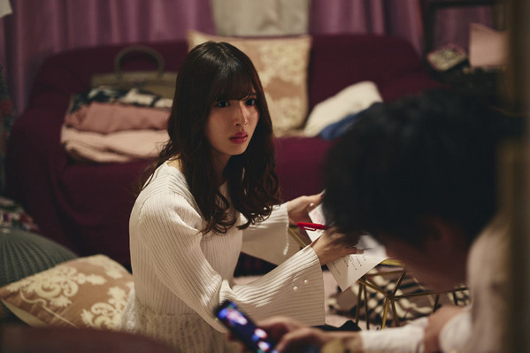 「この感情1週間どうしたら…」小芝風花“美紗”＆佐藤健“部長”、キスからの急展開に視聴者困惑「私の夫と結婚して」7・8話