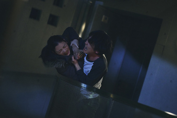 「この感情1週間どうしたら…」小芝風花“美紗”＆佐藤健“部長”、キスからの急展開に視聴者困惑「私の夫と結婚して」7・8話