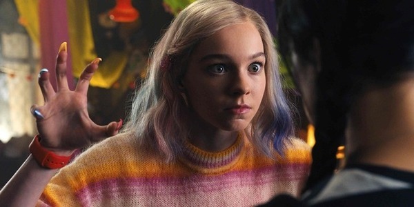 ジェナ・オルテガやエマ・マイヤーズが大躍進「ウェンズデー」S1“世界的現象”を振り返り