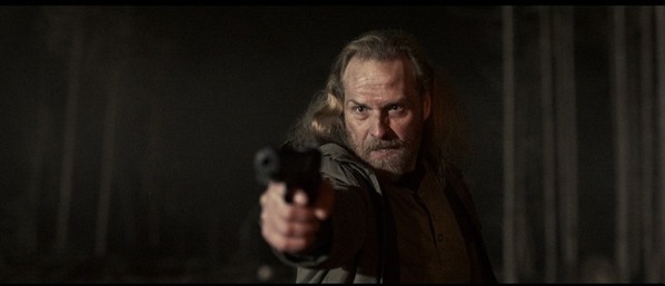 鋭いツノと凶暴な牙で人間に襲い掛かる！『子鹿のゾンビ』予告編