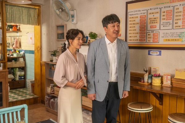 「弱いヒーロー」から変身　ホン・ギョン、ひと目ぼれする『君の声を聴かせて』場面写真