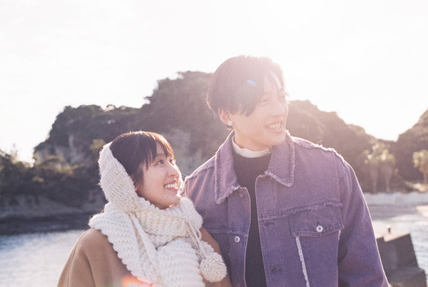 福本莉子×八木勇征『隣のステラ』主題歌リリックビデオ＆ノスタルジックな質感のフィルム写真公開