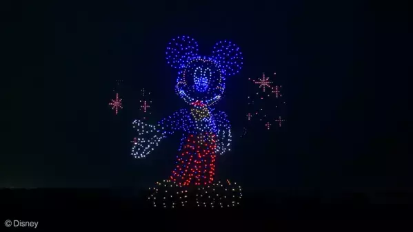 【ディズニー】夜空を彩るドローンショー“マジック・イン・ジ・エア”が帰って来る！初回は8月2日の足利花火大会