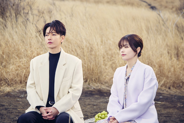 「鈴木部長ロス」「見事だった」最終話にロス続出、小芝風花＆佐藤健らを称える声も「私の夫と結婚して」