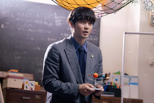 「ナイス展開」「がんばれ」…磯村勇斗“健治”に視聴者から声援続々、「僕達はまだその星の校則を知らない」3話