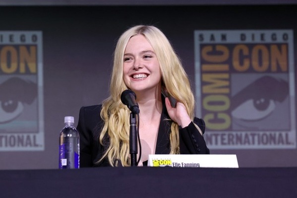 エル・ファニング、『ハンガー・ゲーム』最新作でエフィー役を手にしたのは「ファンの声で実現」