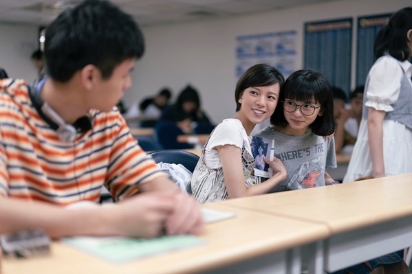 台湾次世代俳優が共演、同じ机を共有する夜間部生徒の思いとは…『ひとつの机、ふたつの制服』公開