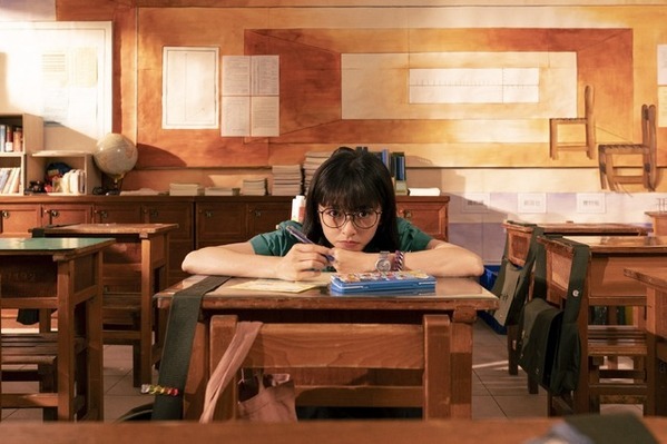 台湾次世代俳優が共演、同じ机を共有する夜間部生徒の思いとは…『ひとつの机、ふたつの制服』公開