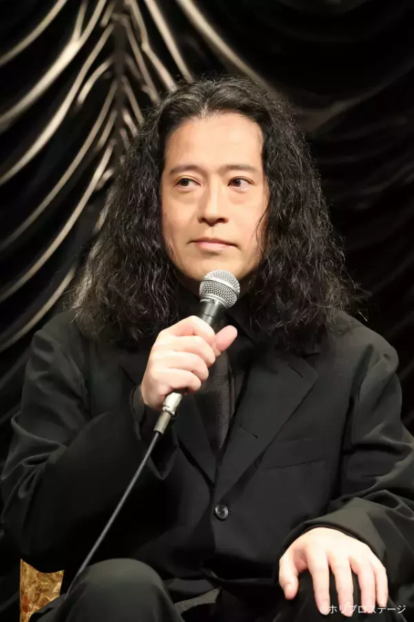 本田響矢「沢山吸収していきたい」喜劇王の息子役演じる音楽劇「エノケン」製作発表