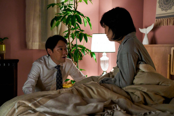 「怪しい」「気づいてる？」松たか子“ネルラ”が思い出した記憶の断片に考察の声上がる…「しあわせな結婚」3話