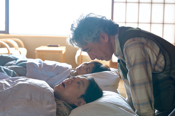 「怪しい」「気づいてる？」松たか子“ネルラ”が思い出した記憶の断片に考察の声上がる…「しあわせな結婚」3話