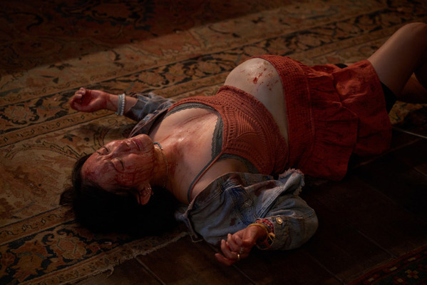 水を飲んだ若者たちの衝撃の結末は…！『アンティル・ドーン』本編映像＆場面写真