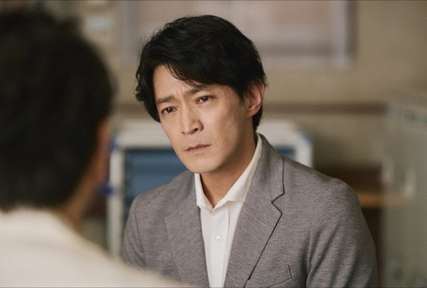 「重みがある」松本潤“徳重”の前で葛藤を露わにする津田健次郎“堀田”の姿に共感の声上がる…「19番目のカルテ」3話
