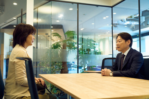 「嫌な予感してた」「予想がつかない」段田安則“寛”を問い詰める展開に期待の声上がる…「しあわせな結婚」4話